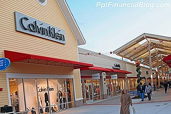 Jersey Shore Premium Outlets in Tinton Falls, New Jersey