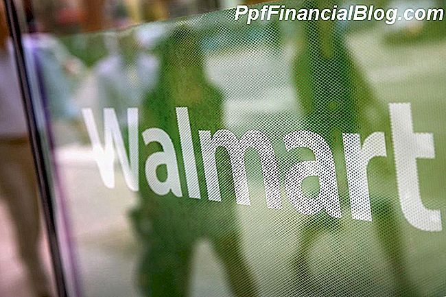 Wal-Mart senkt Gewinnschätzung nach schwachen zweiten Quartal